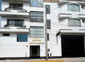 Hotel los angeles, hotel sa parkingom u gradu Huaral