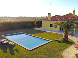 Rocha's House - Setúbal, vacation rental in Águas de Moura