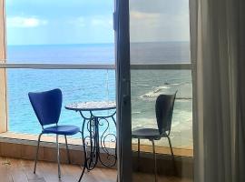 GO to apartments in Leonardo, accessible hotel in Bat Yam
