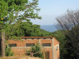 Centro Sati Bungalos, hotel poblíž významného místa Pláž Salchi, Cuatunalco