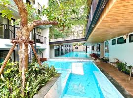 Tour De Phuket Hotel - SHA Plus, hotel in Thalang
