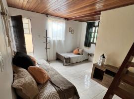 Coco Suites, cabin in Abraão