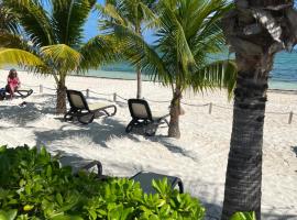 Beachfront Loft Amara Cancun, viešbutis mieste Kankūnas, netoliese – Didydis Kankuno uostas