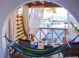 Ocean Point Beach Resort & Spa Adults Only、セントジョンズのホテル