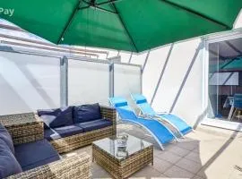 Les ALOUETTES studio avec terrasse, garage et piscine