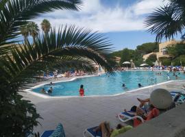 Studio Climatisé Résidence Odalys Saint Loup,piscine ,parking privé et superette, resort en Cap d'Agde