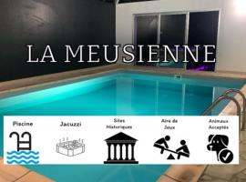 Gîte familial avec spa privatif & piscine chauffée – tani hotel w mieście Les Monthairons