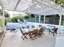 VISTA MARE Su tre piani con giardino