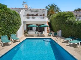 Villa Piscis, hotel with pools in Son Bou