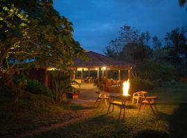 5BR Firefly By The River with Breakfast - Nature's Lap، فندق في كوشالناغار