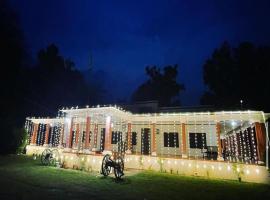 Maharaja Kothi Resort, Bandhavgarh, hotel v destinaci Tāla