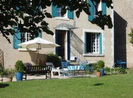 La maison bleue, hotel barat a Arquian