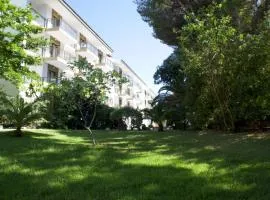 Guya Wave Hotel