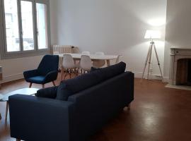 Appart grand standing, centre historique climatise