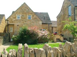 Cotswold Charm Stable Cottage, homestay in Chipping Campden