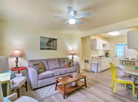 Winchester Bay Apt Near Dunes and State Parks!, hotel Reedsportban