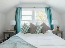 Charming Apt with chic decor Superhost w 5 Stars, hotel in Bristol