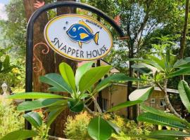 Snapper House: Khao Lak şehrinde bir otel