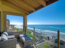 Oceanfront Views, Heated Pool, Hot Tubs, Parking, apartment in Solana Beach