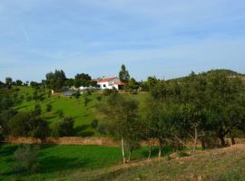 Quinta Do Grilo, hotel with pools in Amoreiras