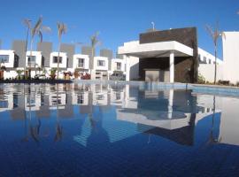 CIELITO LINDO casa de lujo con alberca 3 habitaciones, hotel met parkeren in Mezcales