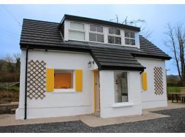 Killeavy Cottage, holiday home in Meigh