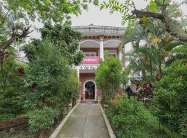 RedDoorz at Villa Puncak Tidar โรงแรมใกล้ Museum Zoologi Frater Vianney ในมะลัง