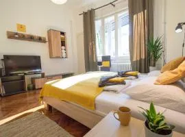 Pavla Papa Studio - Bright & central