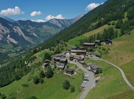 Gite du p&egrave;lerin-Chalet de montagne jusqu'&agrave; 20 personnes, casa de campo em Orsi&egrave;res