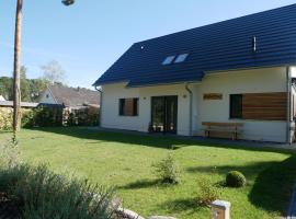 Ferienwohnung Hubertus mit 2 Schlafzimmern und Balkon, hotel v destinaci Kolpinsee