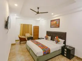 FabExpress Taj Residency - Nr Yashobhoomi Convention Centre