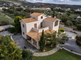 VILLA SMARAGDA, hotel con estacionamiento en Sgourokefálion