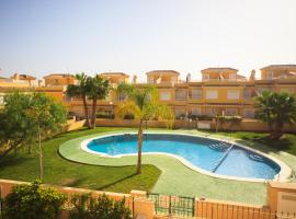 Holiday home Punta Prima, hotel in Torrevieja