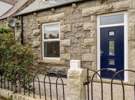 Park Crescent, cottage in Creetown