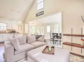 Cozy Home with Yard about 9 Mi to Dtwn Charleston!