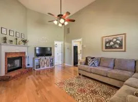 Charming Newnan Getaway about Mins to Downtown!