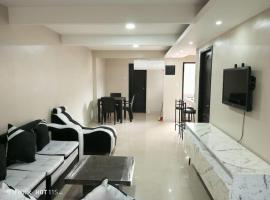 Lindo apartamento, hotel with parking in Daule