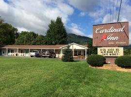 Cardinal Inn, motel à Maggie Valley