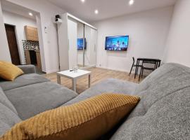 Apartament w pełni wyposażony blisko centrum NETFLIX, hotel em Inowrocław