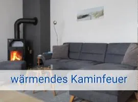Böltser Hus Ferienwohnungen mit Strandkorb und Kamin 10 Gehminuten zum kurtaxefreien Sandstrand