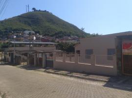 Hostel Meu Cantinho Caxambu Mg，卡尚布的民宿