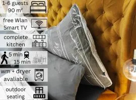 Kunstvoll - individuelle 4-Zimmer Ferienwohnung mit Balkon in Meißen