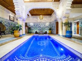 Riad Rcif Alif Suite & SPA: Fes şehrinde bir riyad