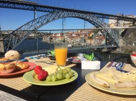 Bridge It - Suites & Views, hotel near Oporto Coliseum, Vila Nova de Gaia