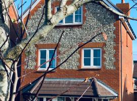 Angmering Home, villa in Angmering