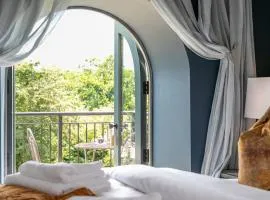 Luxurious one bedroom house