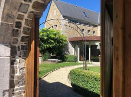 Aux Portes de Durbuy, hotell i Clavier