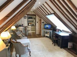 Old Rectory Loft, holiday home in Fernhurst