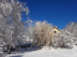 Studio cosy et fonctionnel entre Saule et Lilas