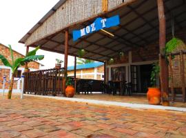 Moz T's Lodge, chalet di Inhambane